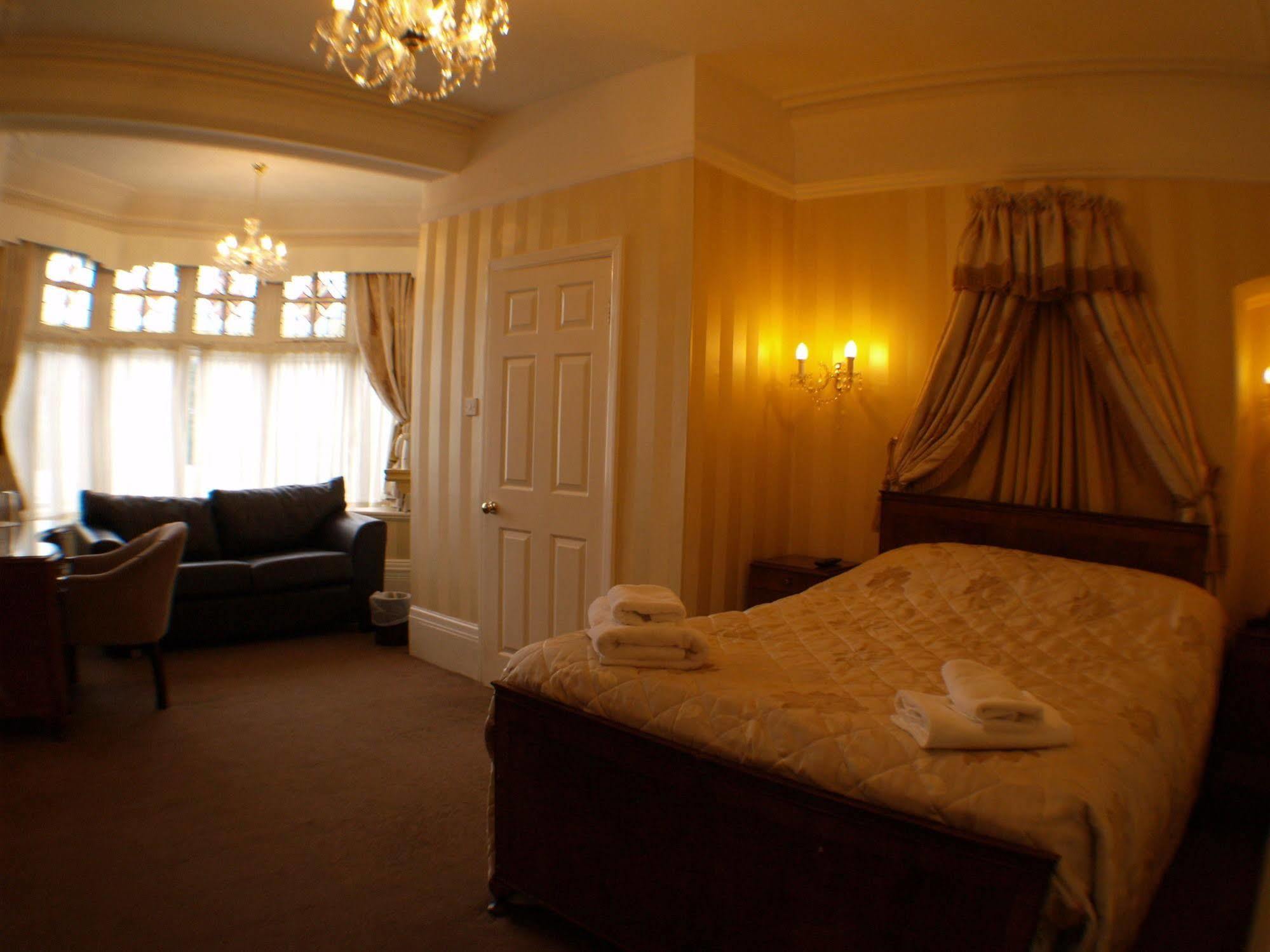 Normanhurst Hotel Sale Extérieur photo